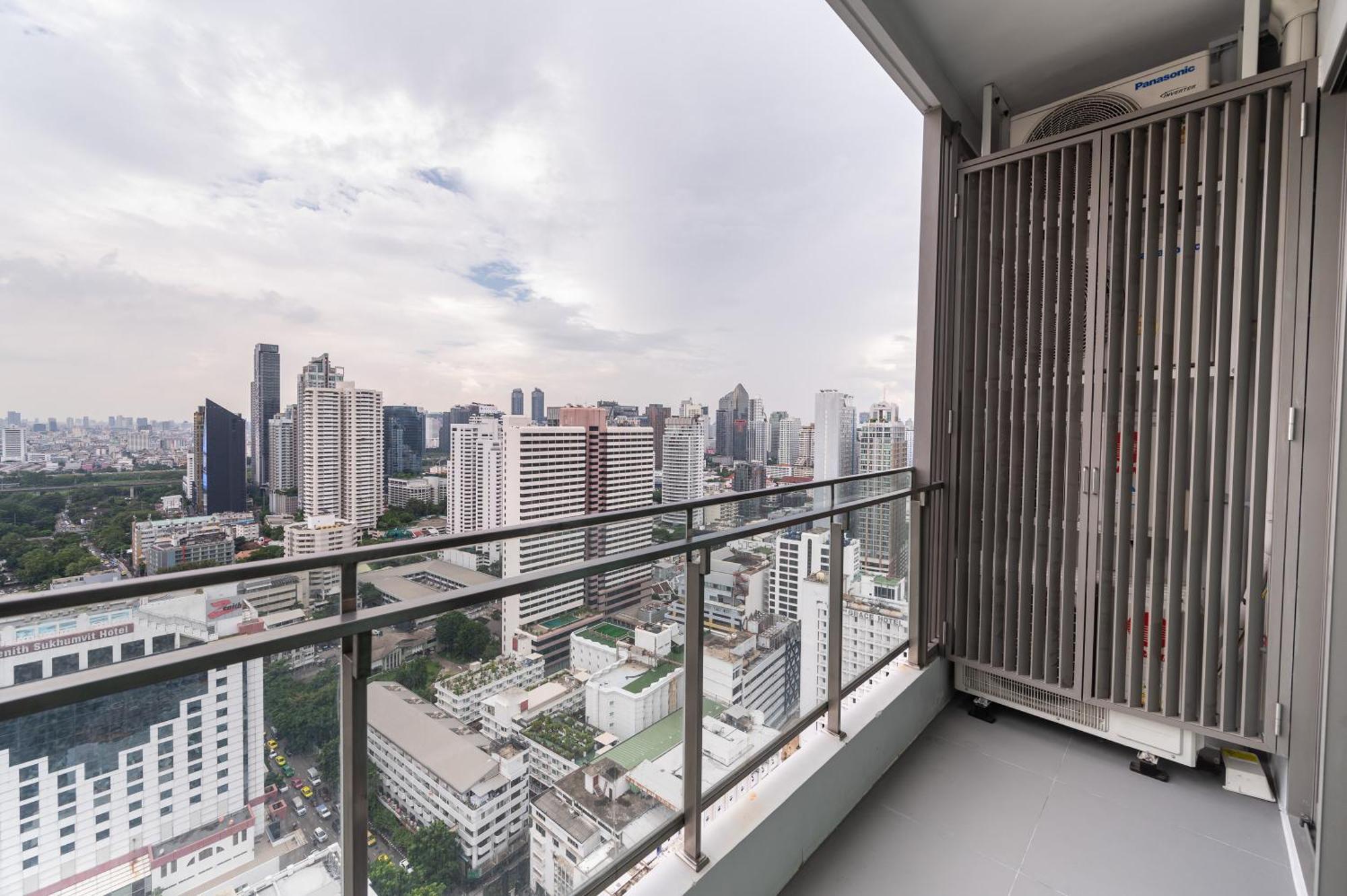 The Rich Residence Sukhumvit Nana Bangkok Bagian luar foto